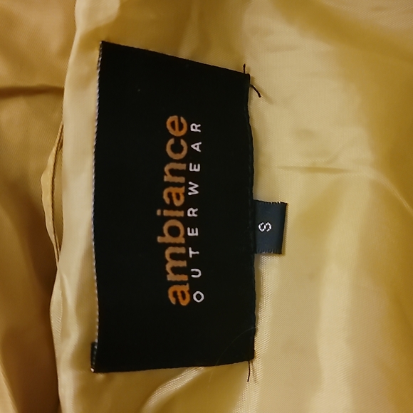 Women's mustard full zip hood jackets Size Medium/Small - Picture 8 of 8